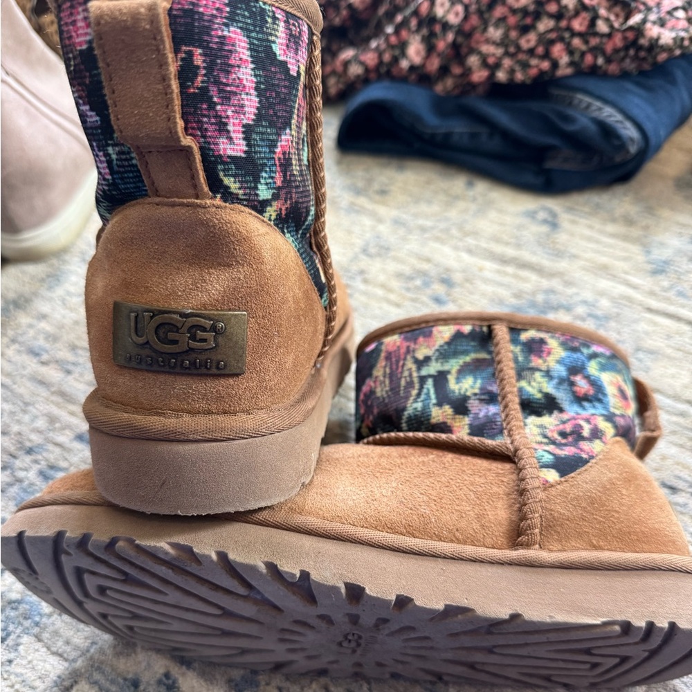 Ugg floral grunge